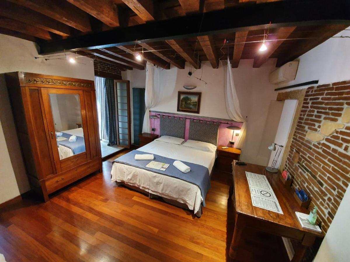 Отель Mi Casa Es Tambien Tu Casa Vips Верона Экстерьер фото