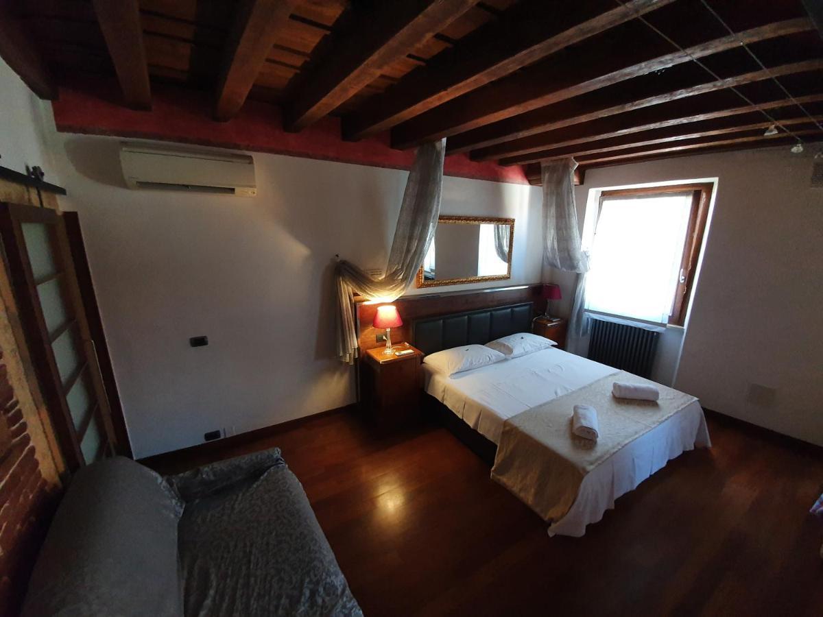 Отель Mi Casa Es Tambien Tu Casa Vips Верона Экстерьер фото