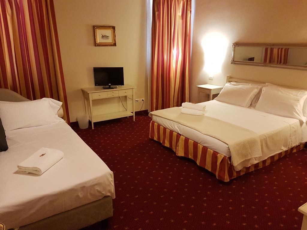 Отель Mi Casa Es Tambien Tu Casa Vips Верона Экстерьер фото