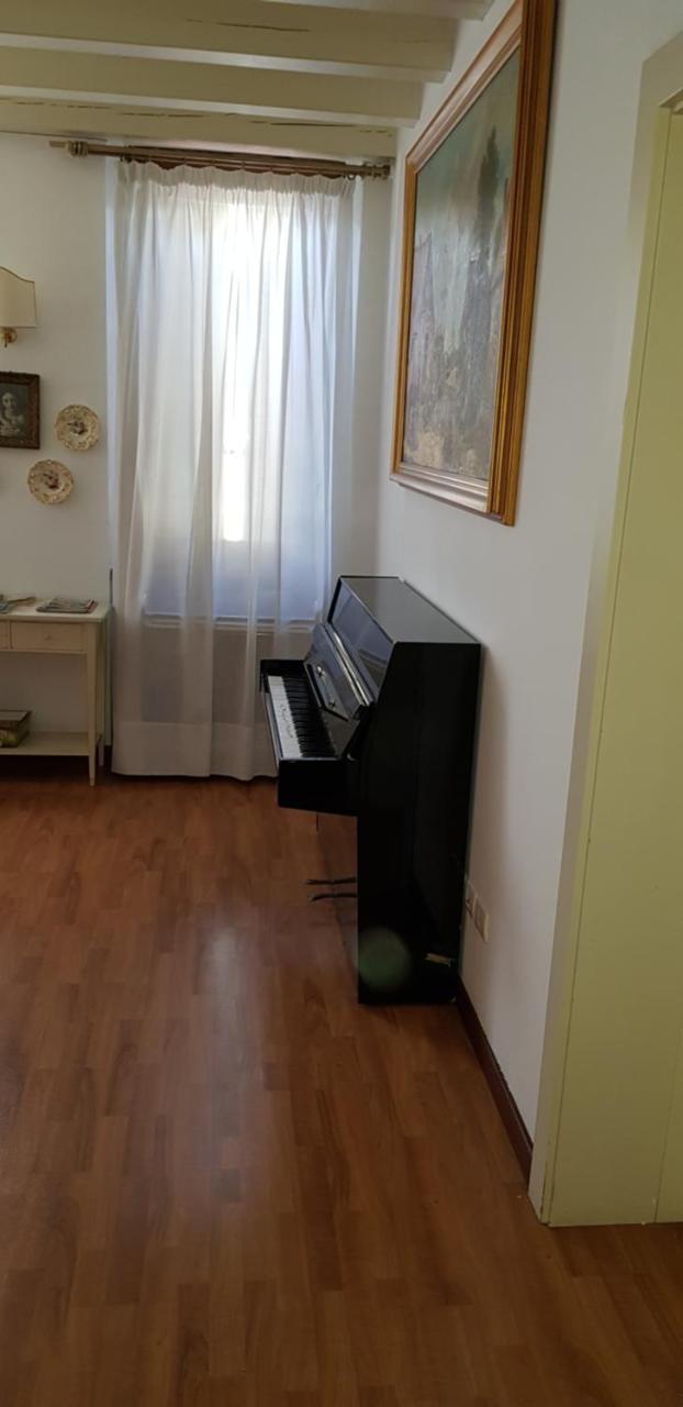 Отель Mi Casa Es Tambien Tu Casa Vips Верона Экстерьер фото