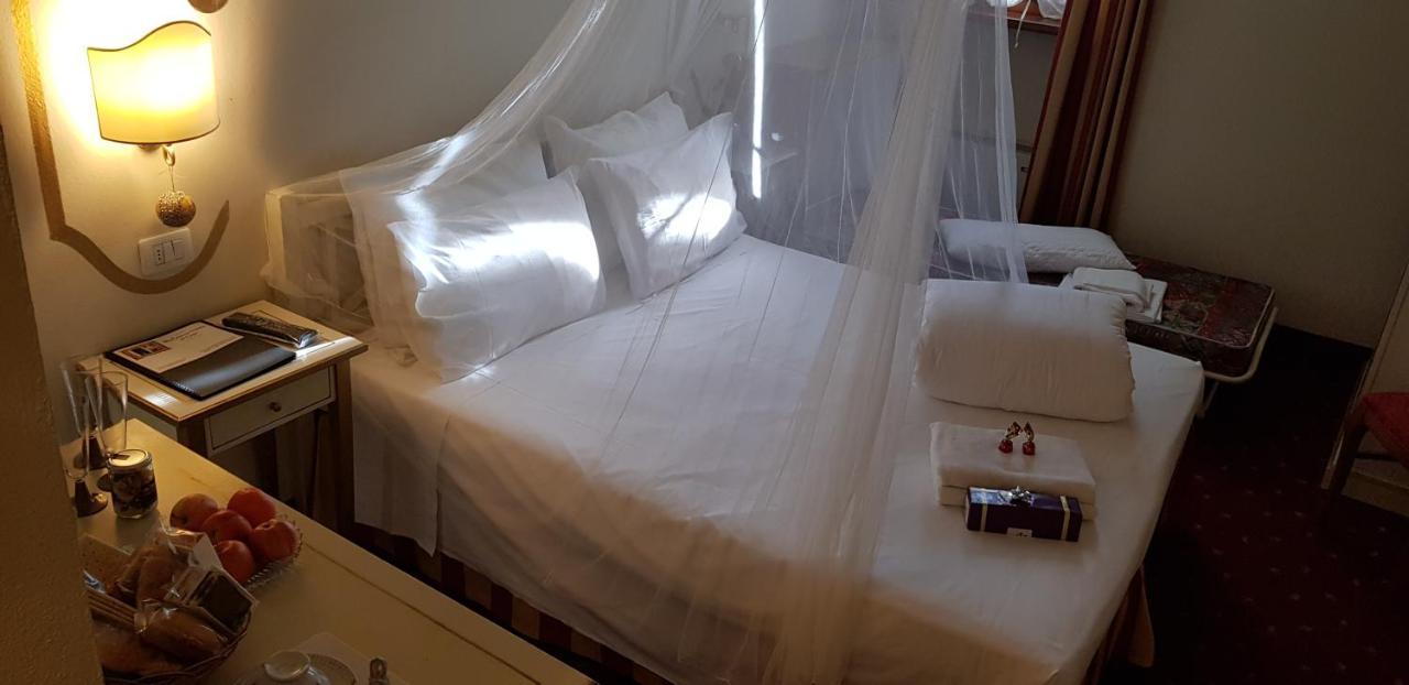 Отель Mi Casa Es Tambien Tu Casa Vips Верона Экстерьер фото