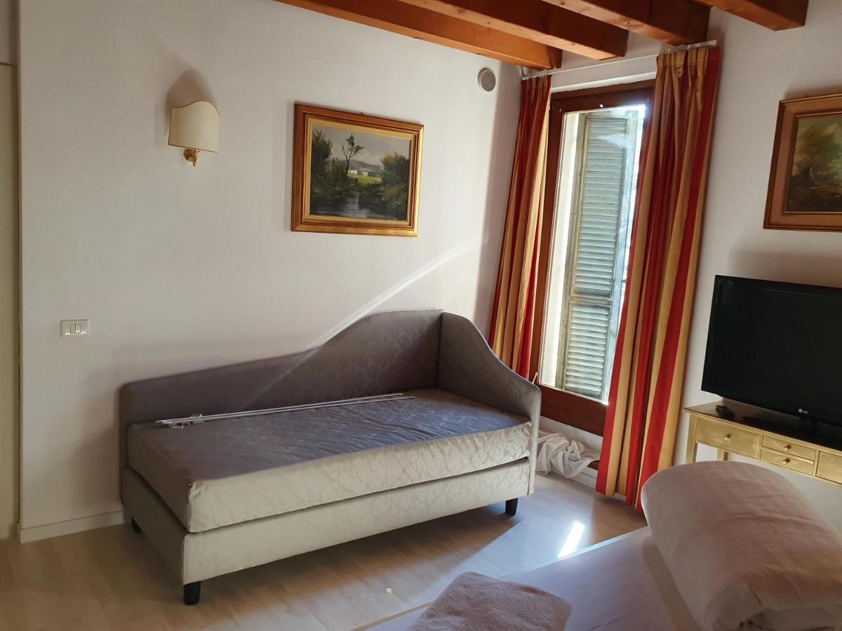 Отель Mi Casa Es Tambien Tu Casa Vips Верона Экстерьер фото